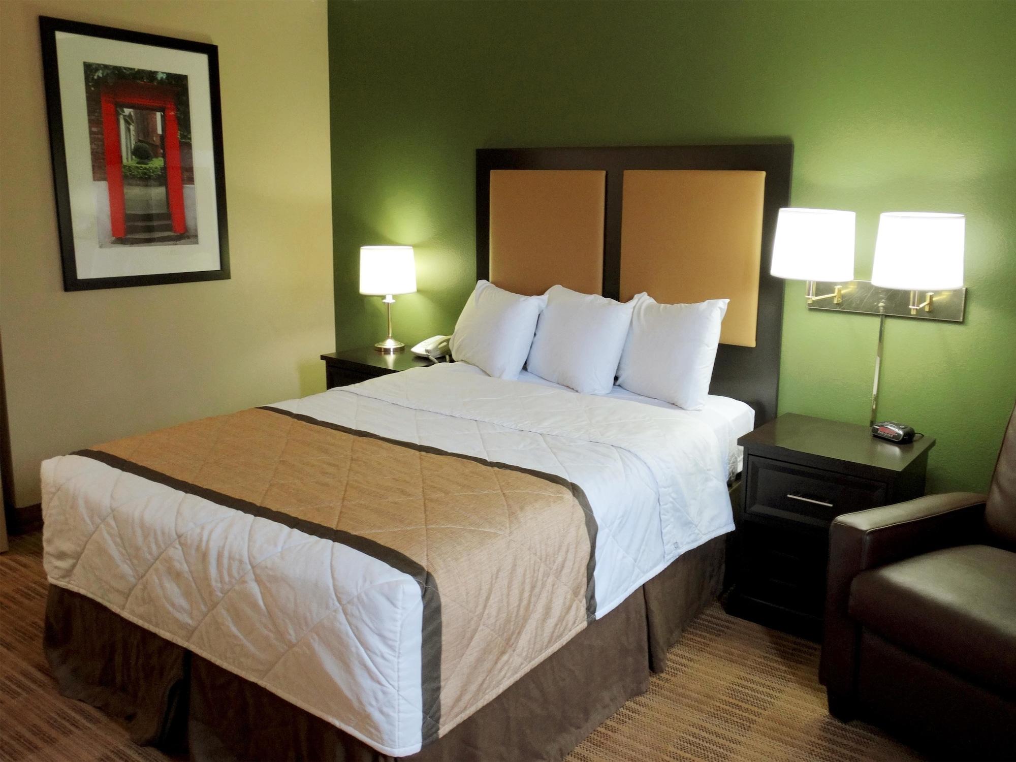 Extended Stay America Select Suites - Columbia - Ft Jackson Екстер'єр фото