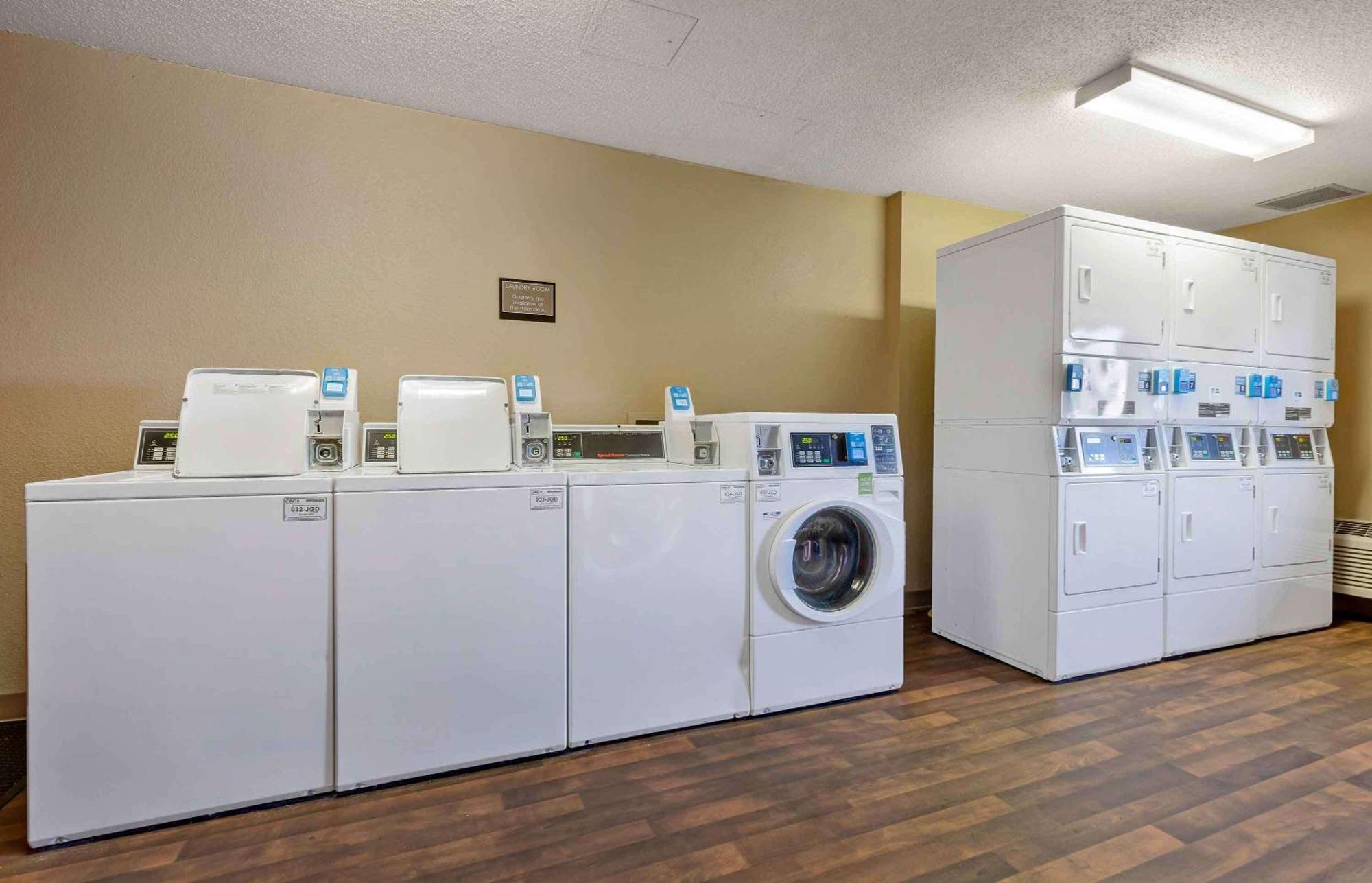 Extended Stay America Select Suites - Columbia - Ft Jackson Екстер'єр фото