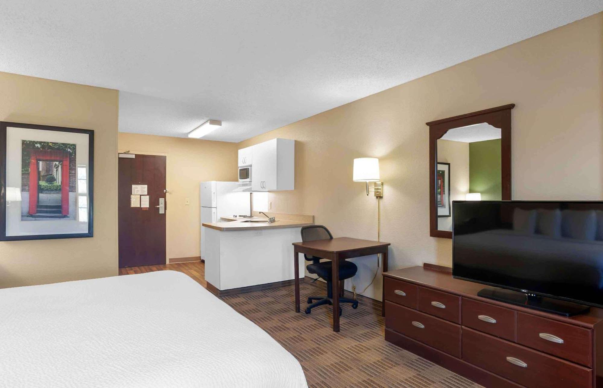 Extended Stay America Select Suites - Columbia - Ft Jackson Екстер'єр фото