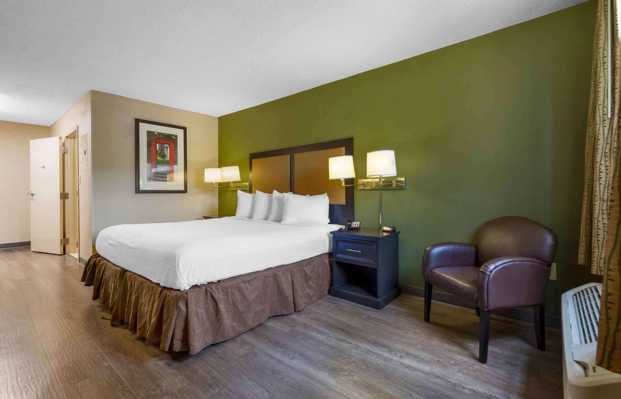 Extended Stay America Select Suites - Columbia - Ft Jackson Екстер'єр фото