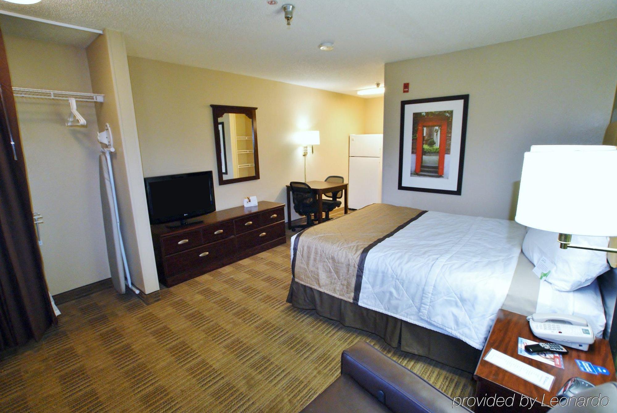 Extended Stay America Select Suites - Columbia - Ft Jackson Екстер'єр фото