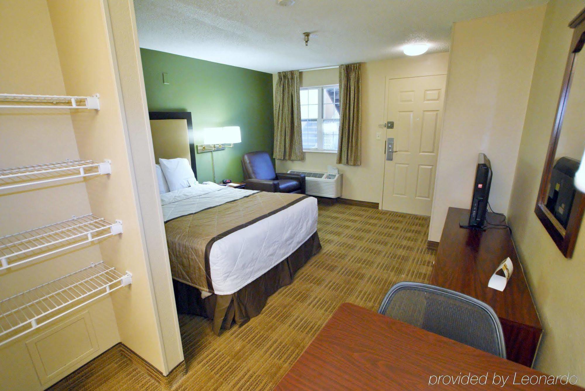 Extended Stay America Select Suites - Columbia - Ft Jackson Екстер'єр фото