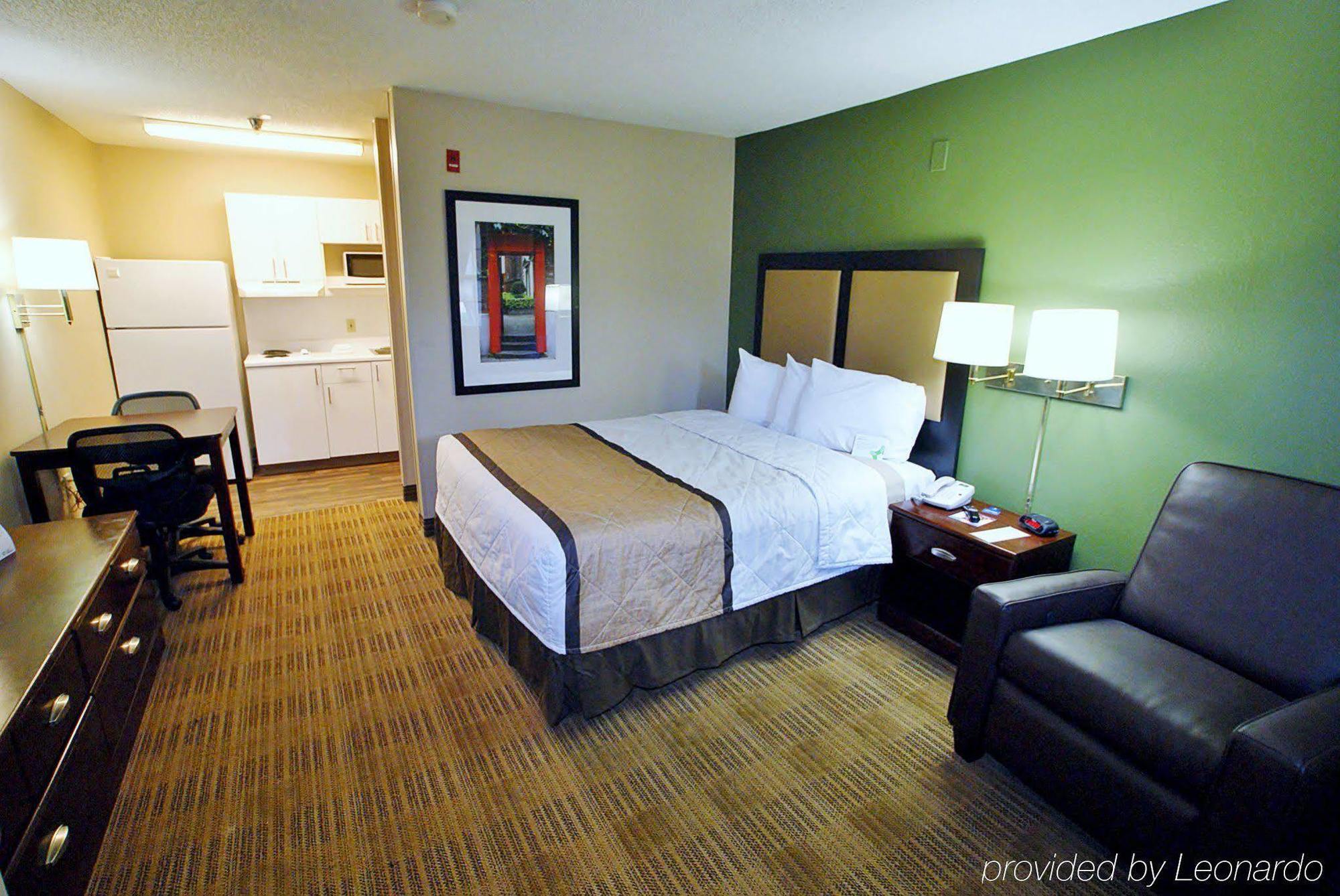 Extended Stay America Select Suites - Columbia - Ft Jackson Екстер'єр фото
